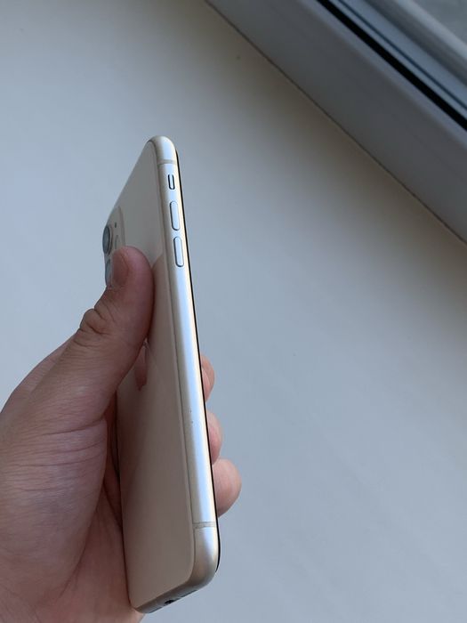 iPhone 11 в хорошем состоянии 76% АКБ торга нету !