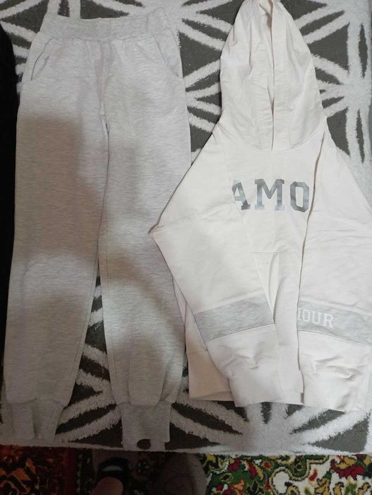 Костюм спортивный новый