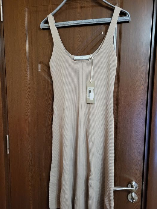 Дамска рокля размер М.