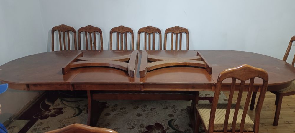 Стол гостевой из красного дерева