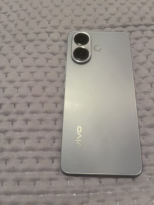 Продам телефон виво v60