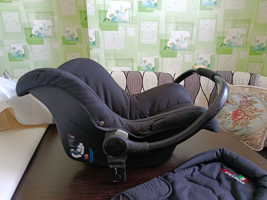 Продаются Автокресло сатылады