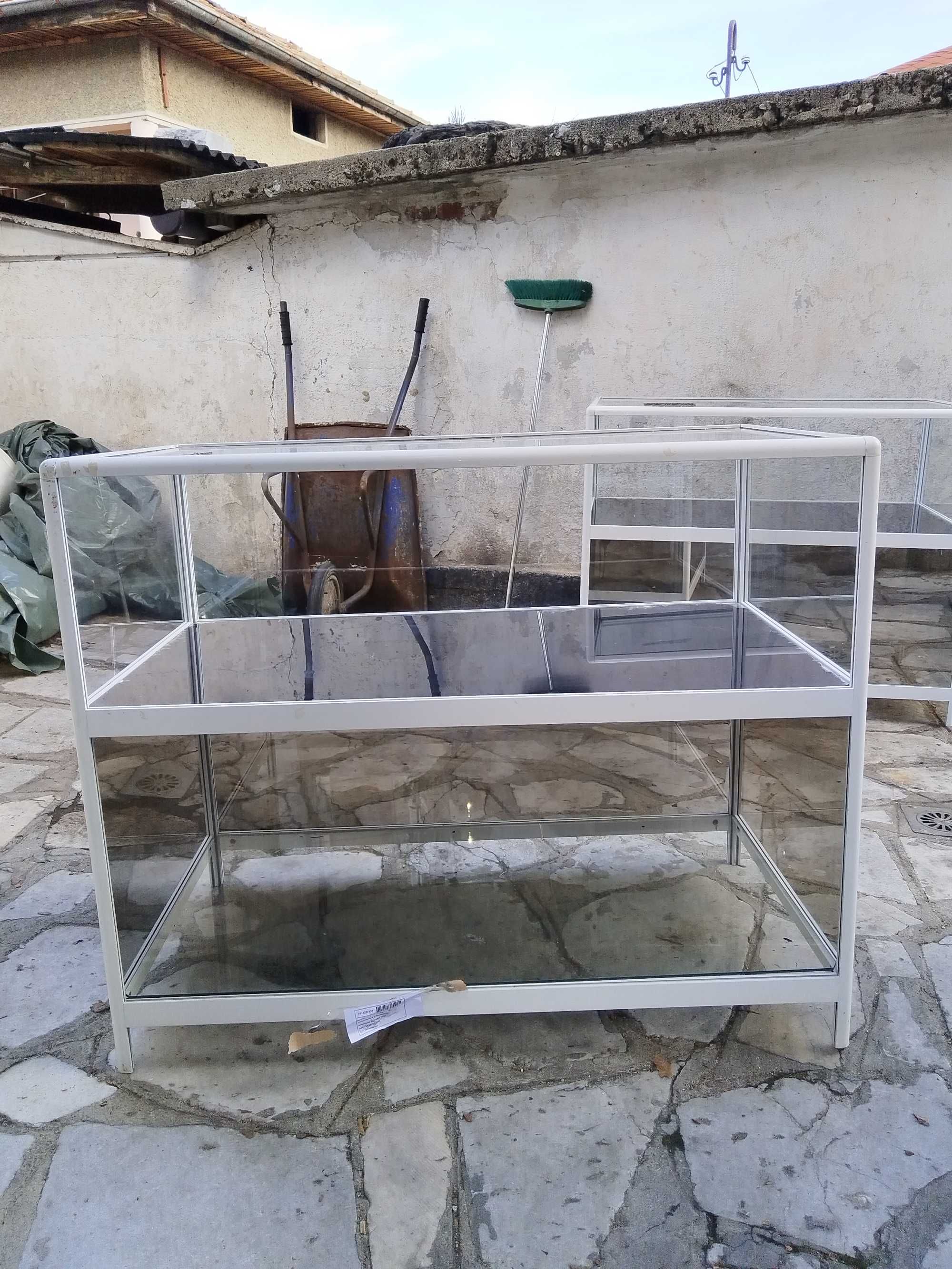 Рафтове за магазин алуминиеви гр. Велинград • OLX.bg