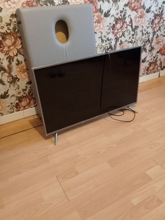 Продам телевизор KIVI