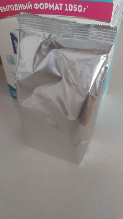 Продам смесь  Nan 3