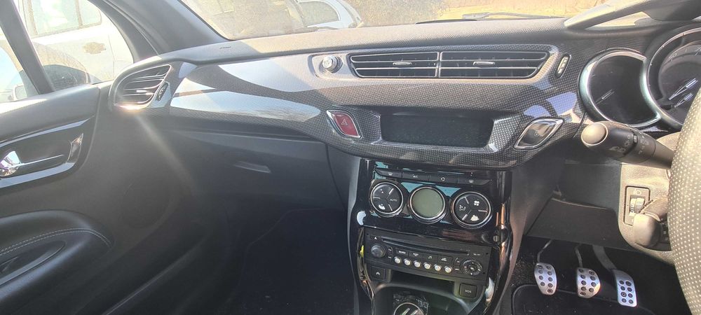 Citroen ds3, на части.