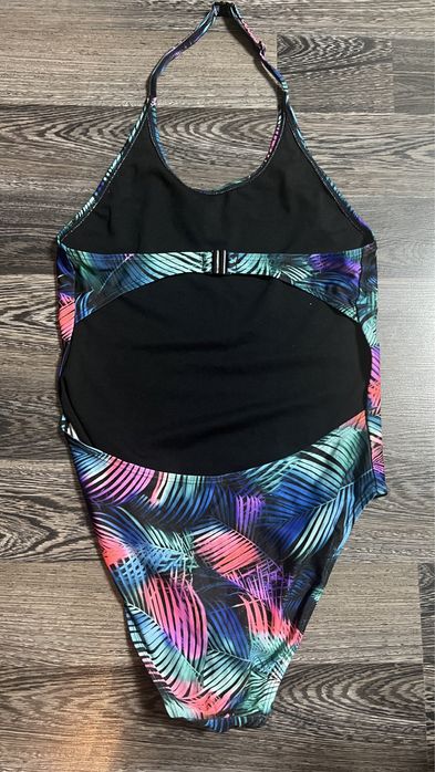 Продам купальник