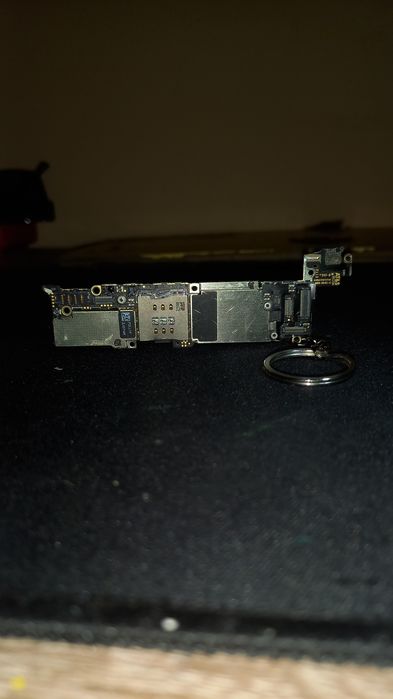 Vând Tech Keychain