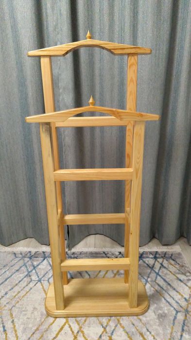 Продаю напольную вешалку