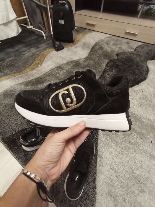 Дамски обувки и маратонки номер 37