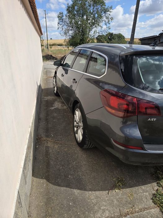 Opel Astra 1.7 на части