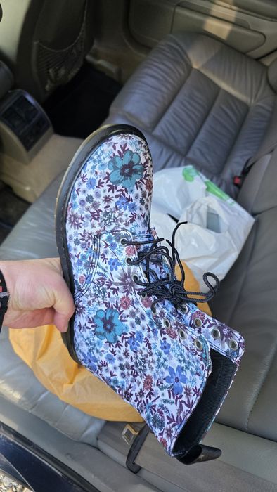 Vand ghete Dr Martens