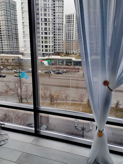Продам 3ную квартиру на  EXPO