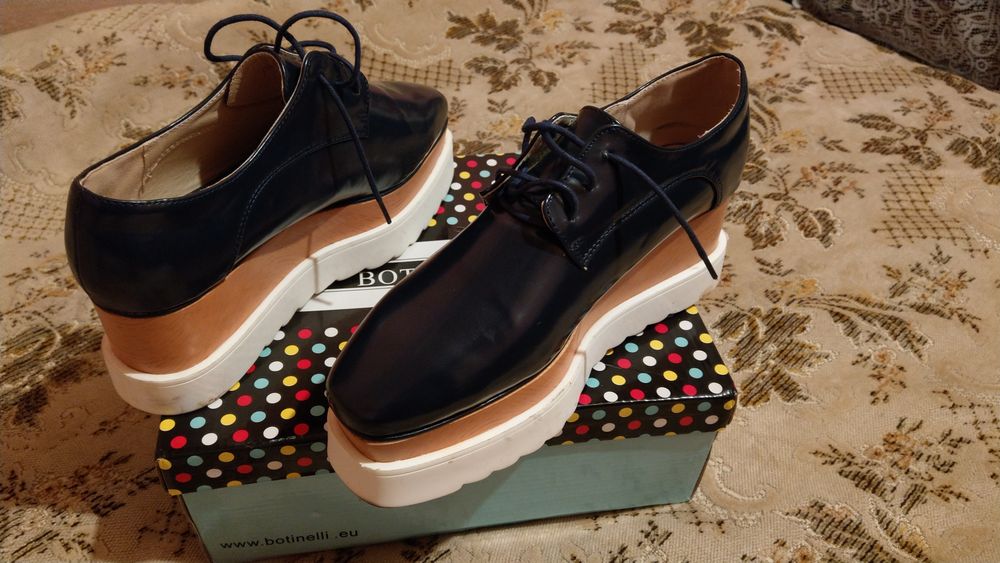 Vând pantofi Navy Ramona