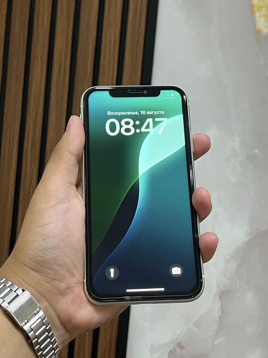 Продам iPhone 11