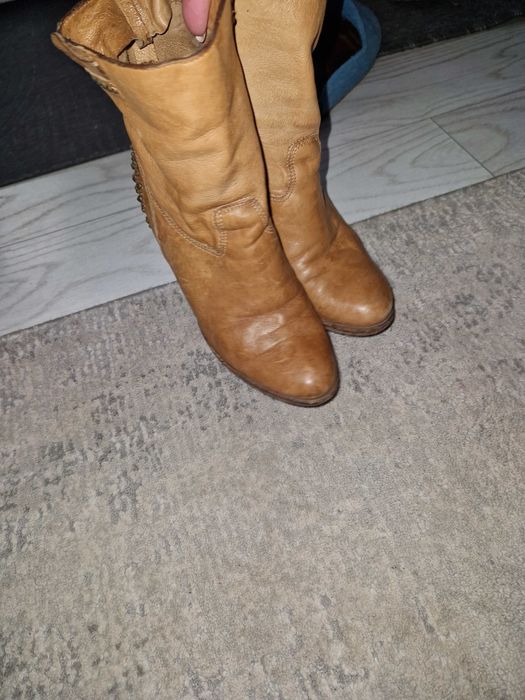 Botinede piele cu tinte 36 made in Italy