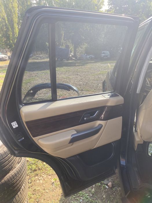 Задна лява врата за Range Rover Sport 2005-2013