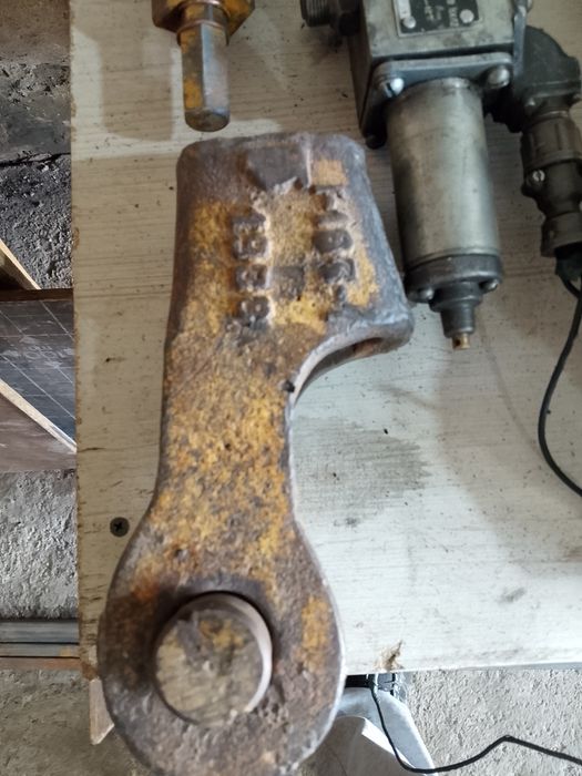 Продам запчасти на автокран