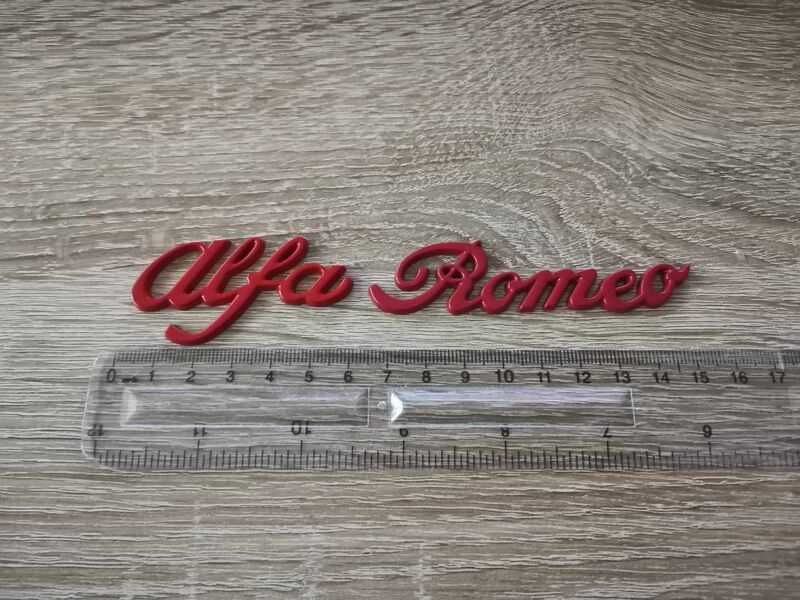 Alfa Romeo Алфа Ромео червен надпис