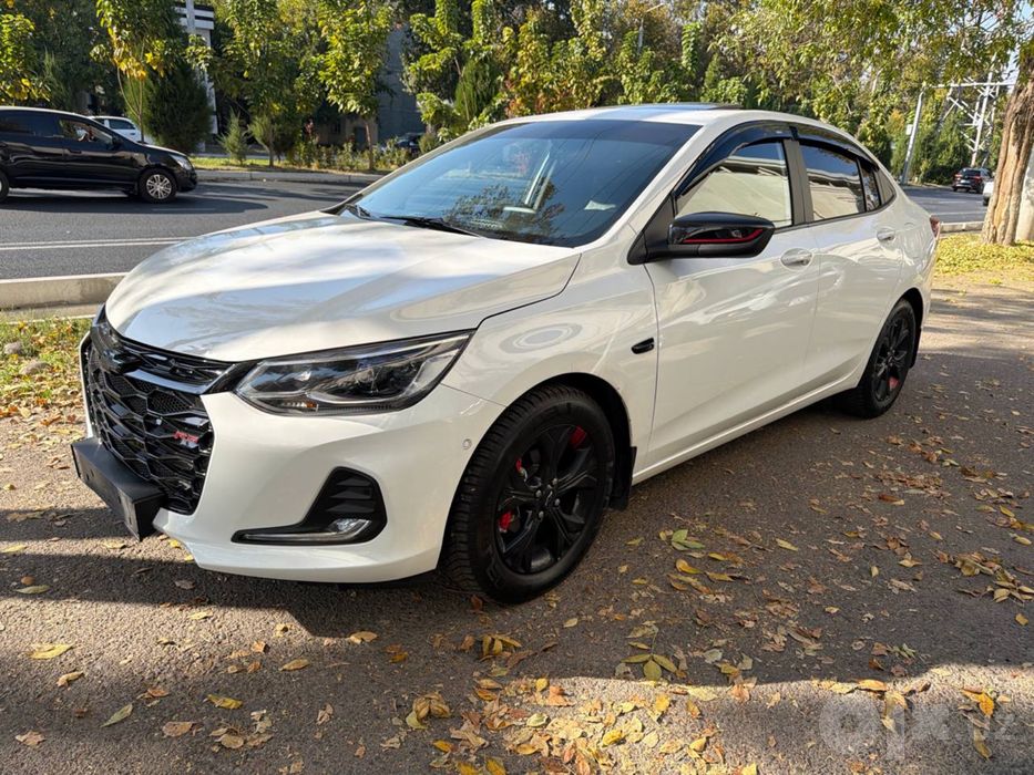 Onix redline sotiladi