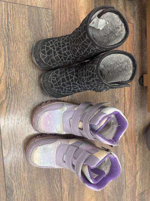 Отдам детскую обувь