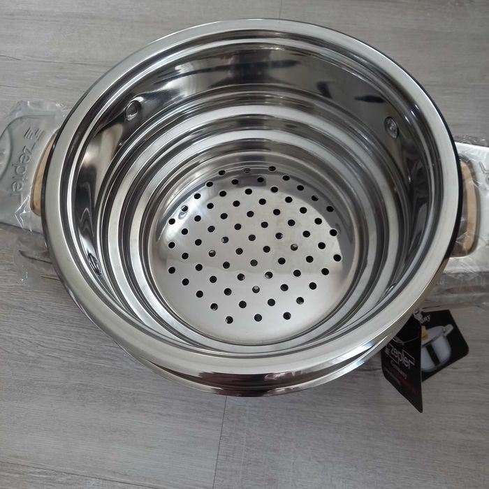 Продам набор кастрюль ,новые