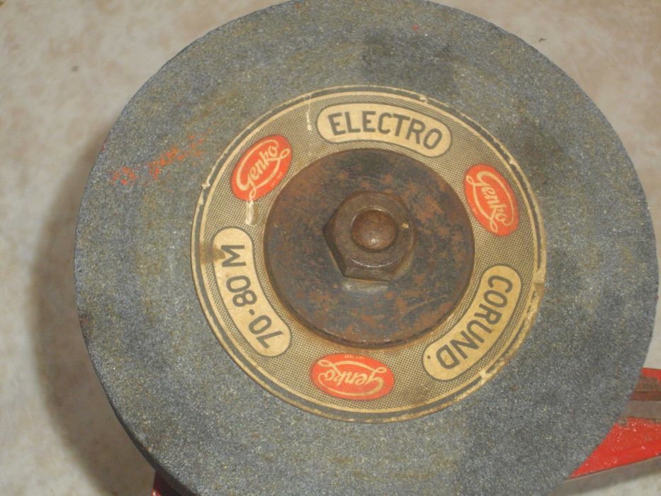 Стойка Бормашина/ Гилотина Рязане Ламинат/ Ръчен Шмиргел/Машина Тапети