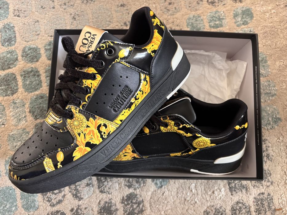 Чисто Нови Оригинални Мъжки Обувки Versace  Couture 77YA3SJ4 44 и 43