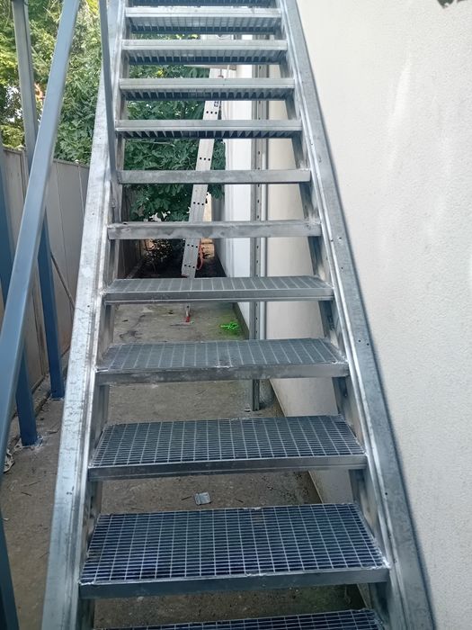 Scara metalica zincata 4mm grosime facem și montaj