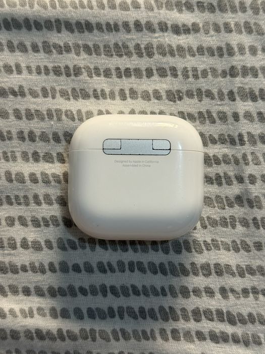 Airpods 4th generation