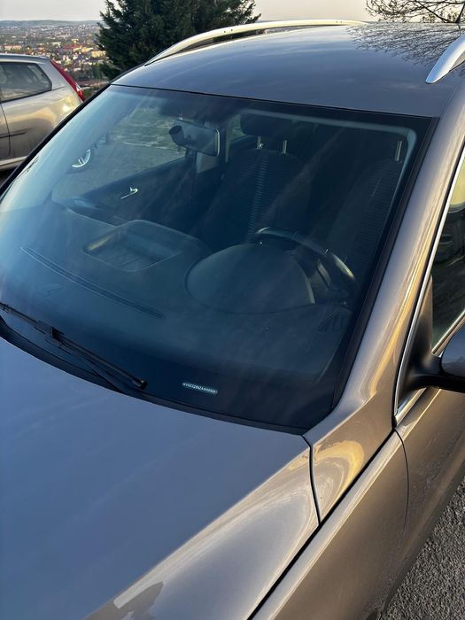 Vând Volkswagen Tiguan 2009