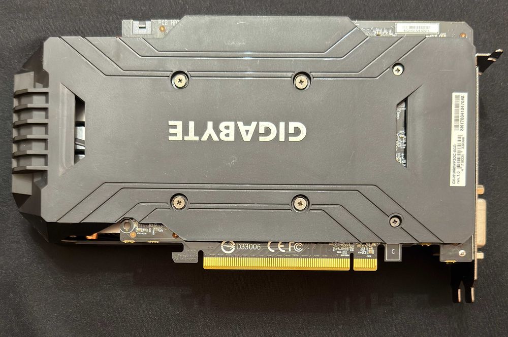 ТОП състояние Видео карта GPU Gigabyte GTX 1060 6GB WINDFORCE OC GDDR5