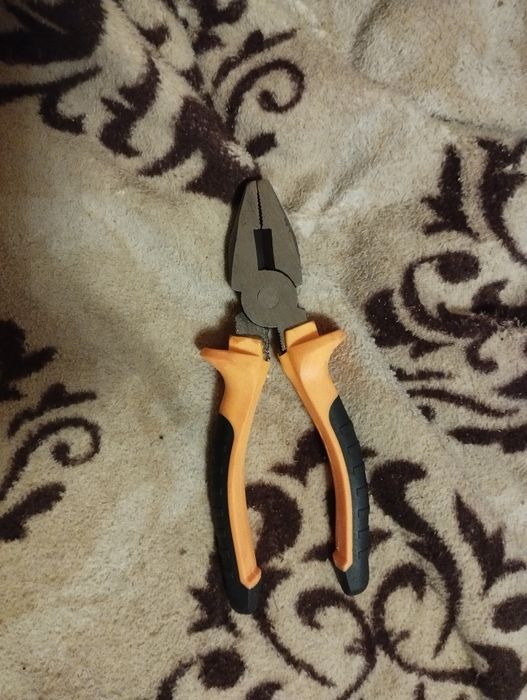 Продам плоскагубцы