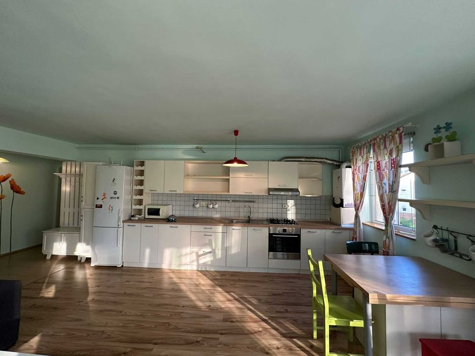 Apartament 2 camere Etaj 1 Floresti