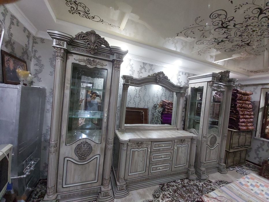 Уйдаги мебель сотилади срочно