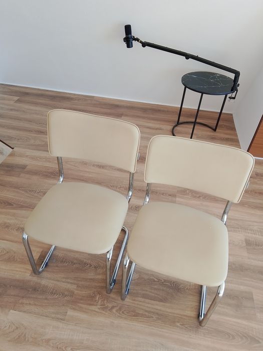 Стулья офисные в отличном состоянии