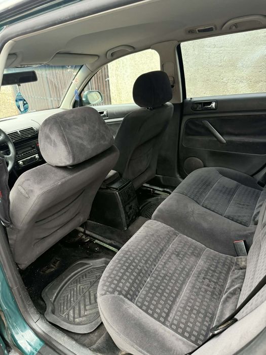 Proprietar vând Volkswagen passat 1.9 tdi fiscal pe loc