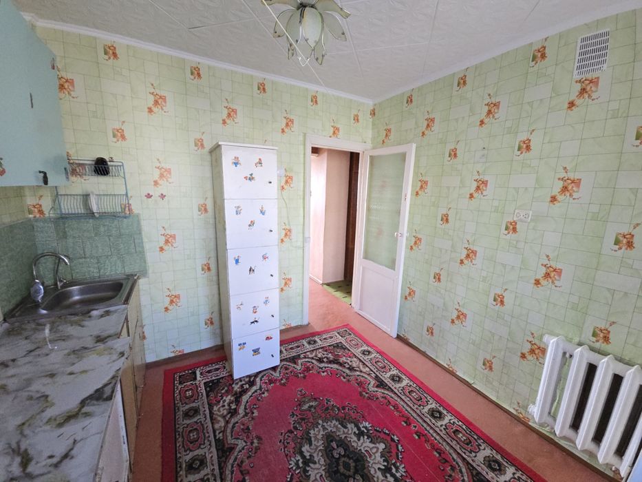 продам двухкомнатную квартиру