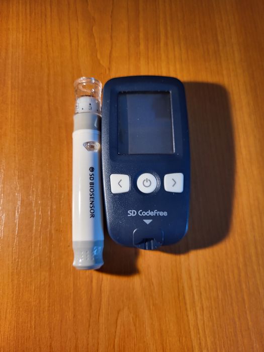 Glucometru SD CodeFree NOU + Teste și Ace cadou