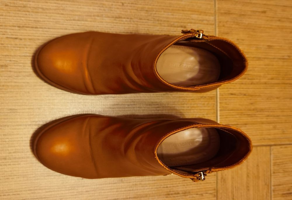 Ghete Pull & Bear mar. 37, culoare camel