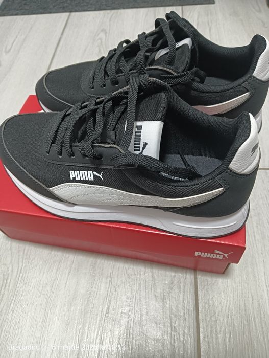 Vând adidași puma