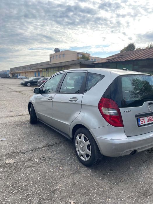 Vând Mercedes A180 2010