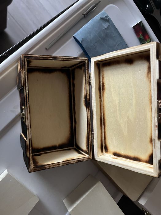 Декоративна дървена кутийка