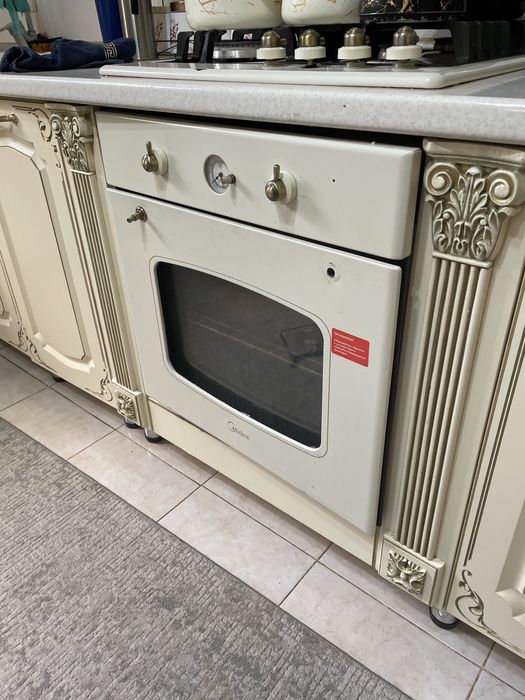 Газплита с электродуховкой