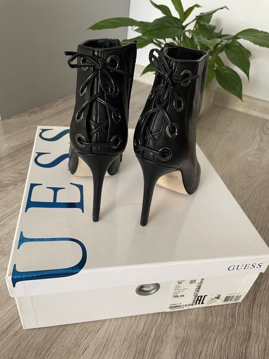 Vand botine Guess din piele