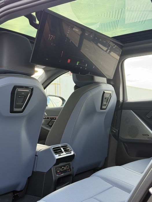 Bmw i5 40l 713km Zapas xod 2025-Yil Kraska Tozza +dop 4K Tv + HUD