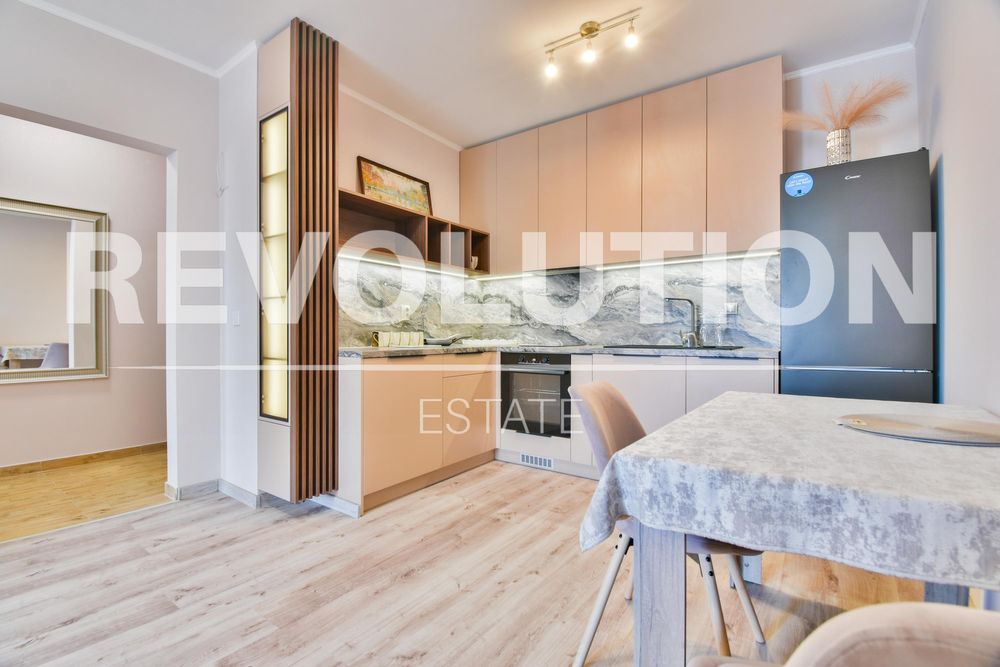 Дава се под наем Двустаен апартамент в София, Младост 4 - 65 кв.м за 695 € - Снимка #3