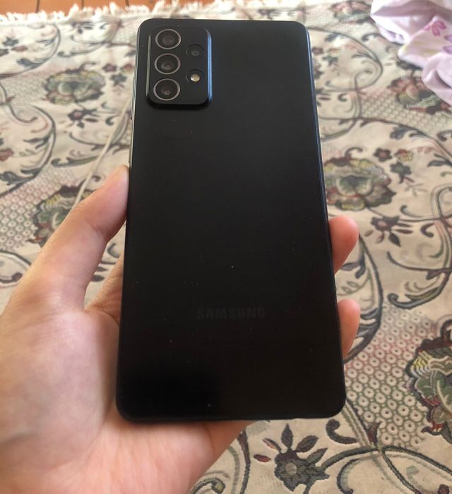 Самсунг а 72 телефон