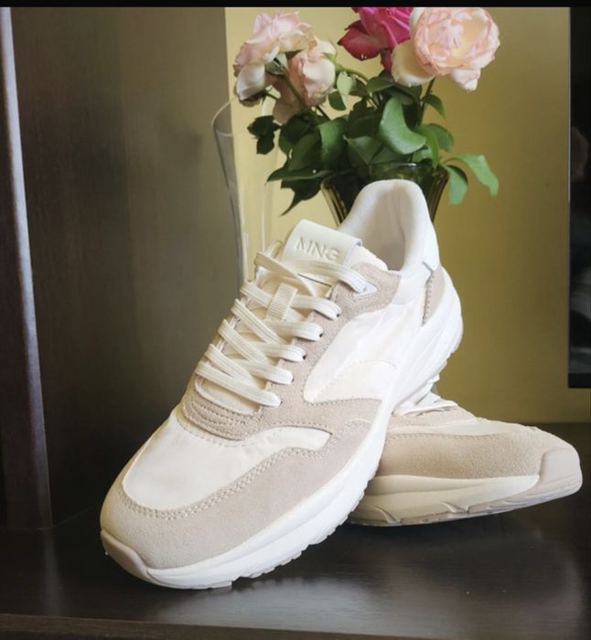 Adidasi unisex -marca Mango