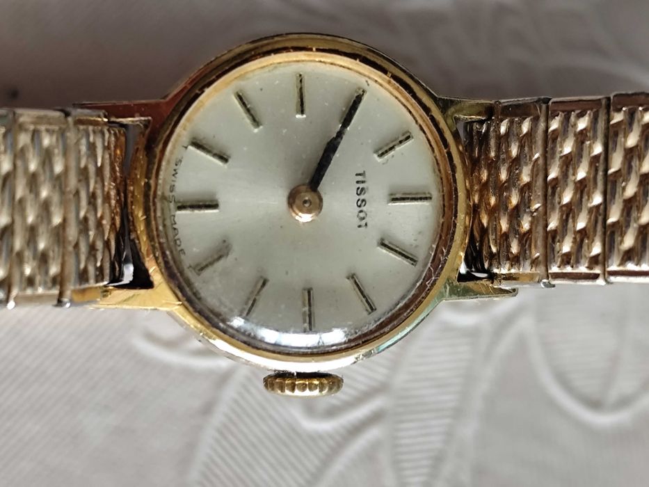 Лот часовници механични работещи